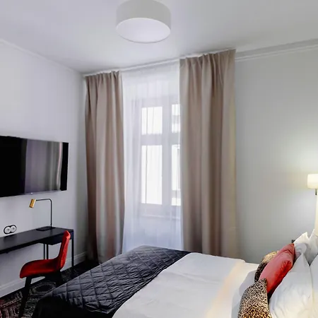 N33 Premium Apartments Old Town Kraków - Destigo Hotels-2